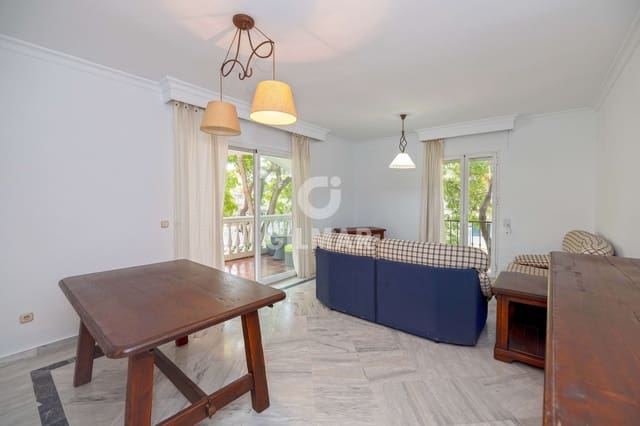 2 sypialnia Mieszkanie na sprzedaż w Marbella Centro, Marbella z basenem garażem - 520 000 € (Ref: 9968958)