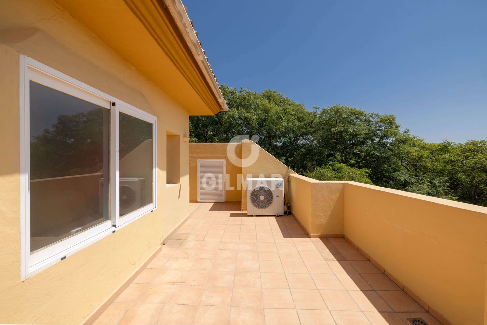 4 soveværelse Penthouse til salg i Rio Real med swimmingpool garage - € 3.850.000 (Ref: 9969111)