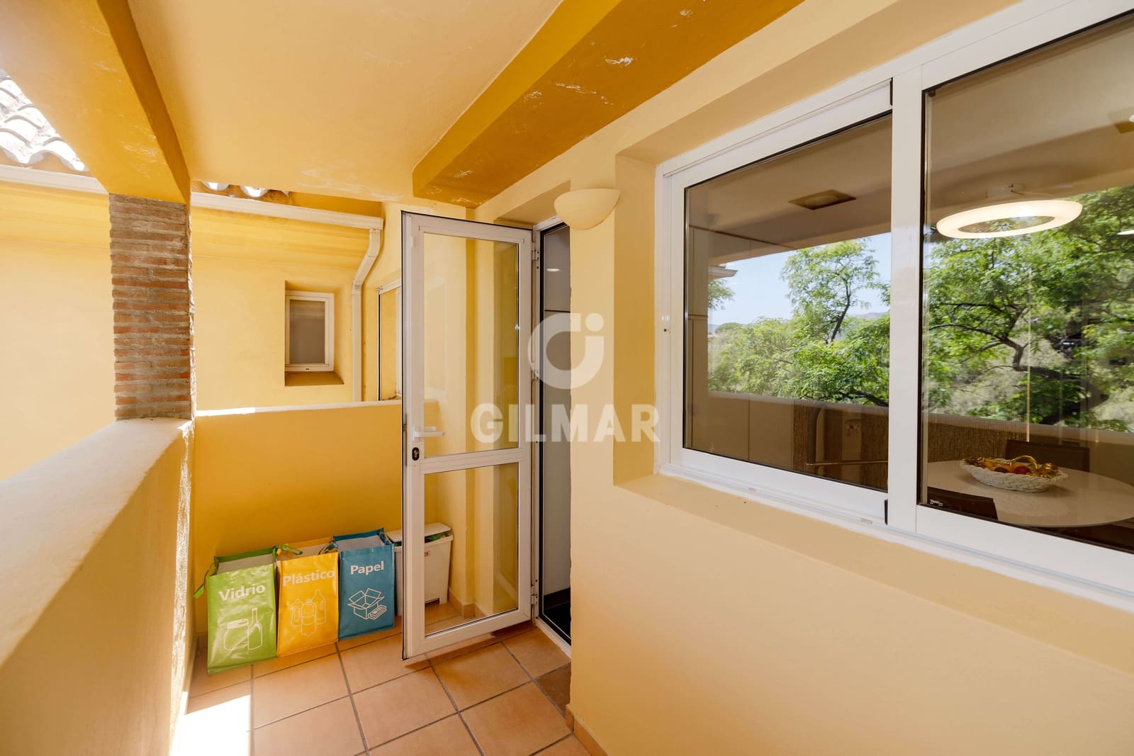 4 soveværelse Penthouse til salg i Rio Real med swimmingpool garage - € 3.850.000 (Ref: 9969111)