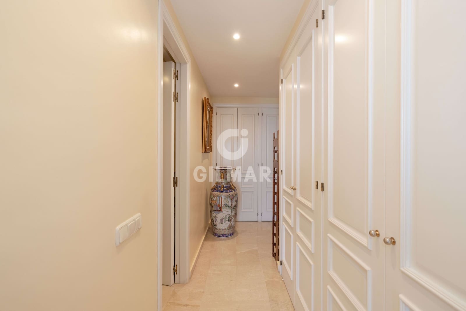 4 soveværelse Penthouse til salg i Rio Real med swimmingpool garage - € 3.850.000 (Ref: 9969111)