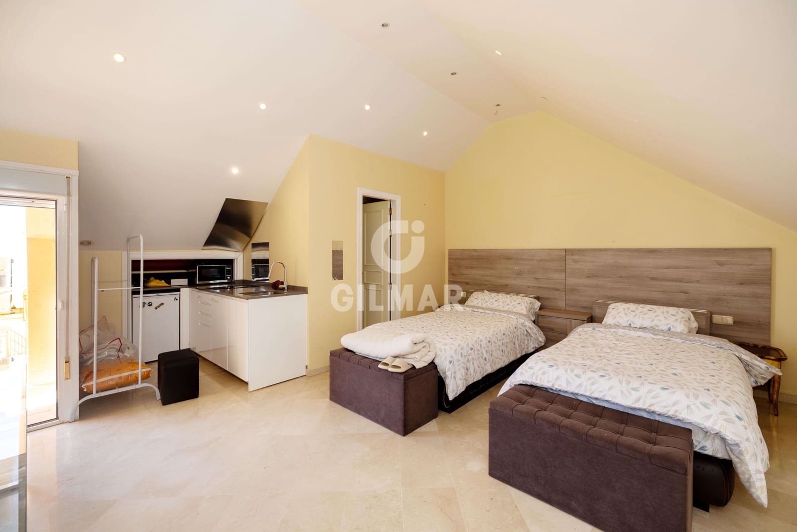4 soveværelse Penthouse til salg i Rio Real med swimmingpool garage - € 3.850.000 (Ref: 9969111)