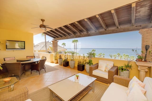 4 soveværelse Penthouse til salg i Río Real, Marbella med swimmingpool garage - € 3.850.000 (Ref: 9969111)
