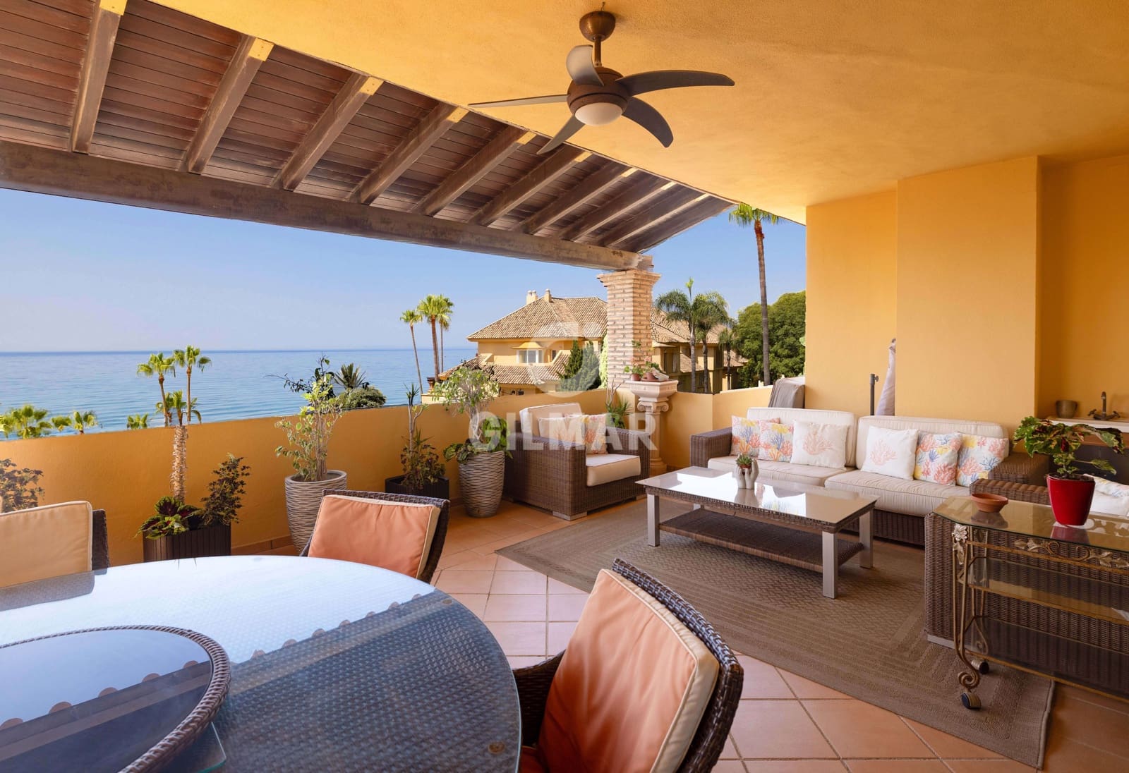 4 soveværelse Penthouse til salg i Rio Real med swimmingpool garage - € 3.850.000 (Ref: 9969111)