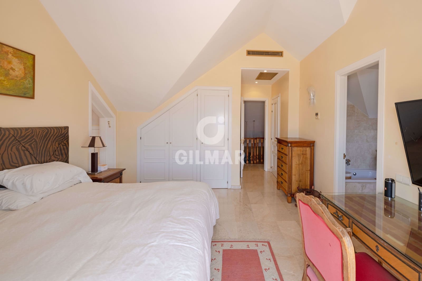 4 soveværelse Penthouse til salg i Rio Real med swimmingpool garage - € 3.850.000 (Ref: 9969111)