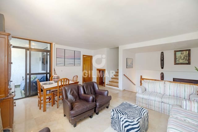 3 makuuhuone Asunto myytävänä paikassa Seghers, Estepona mukana uima-altaan - 450 000 € (Ref: 9974014)