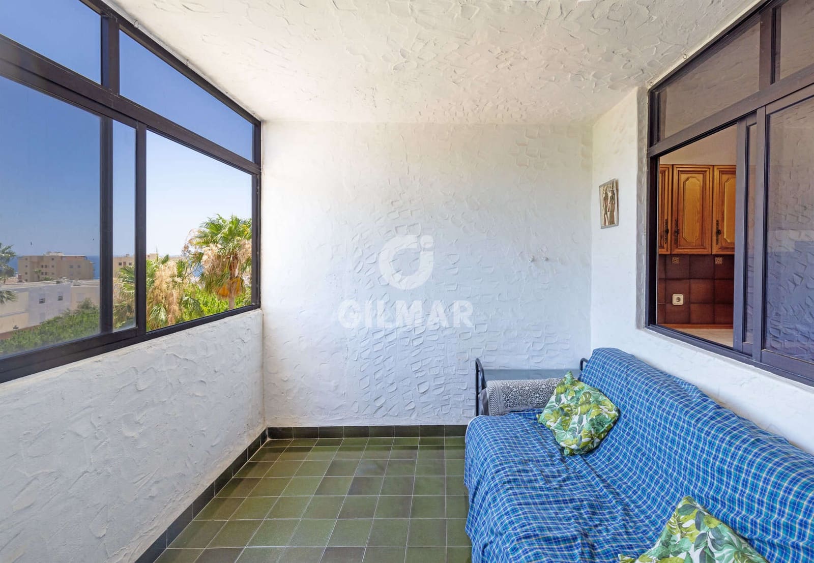 3 bedroom Flat for sale in Estepona with pool - € 450,000 (Ref: 9974014)