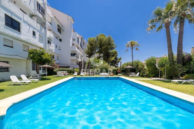 3 makuuhuone Asunto myytävänä paikassa Seghers, Estepona mukana uima-altaan - 450 000 € (Ref: 9974014)