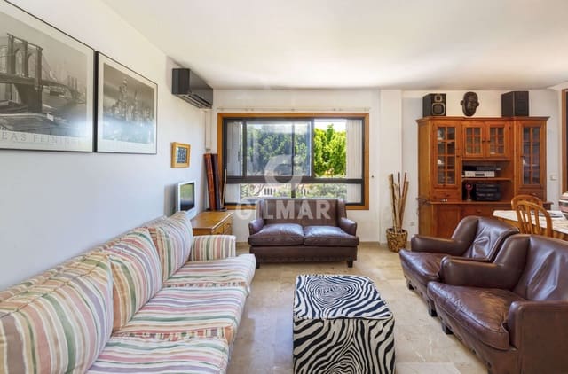 3 makuuhuone Asunto myytävänä paikassa Seghers, Estepona mukana uima-altaan - 450 000 € (Ref: 9974014)