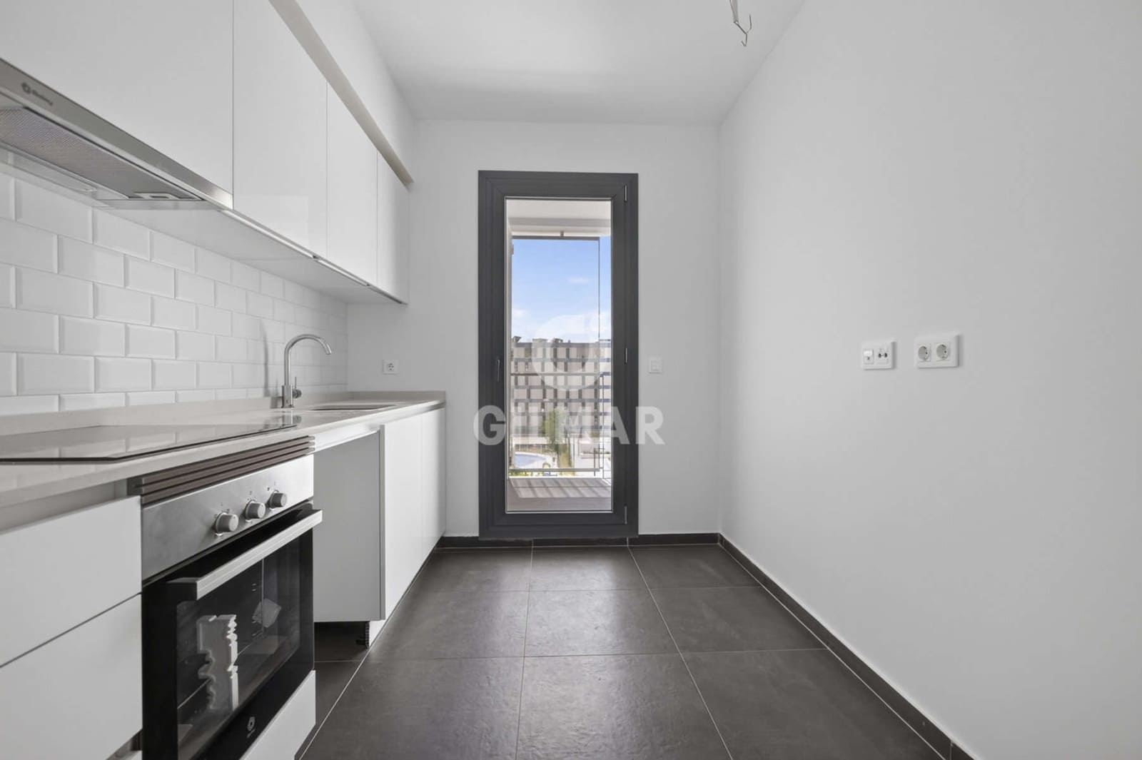 3 soverom Leilighet til salgs i Dos Hermanas med svømmebasseng garasje - € 325 000 (Ref: 9976013)