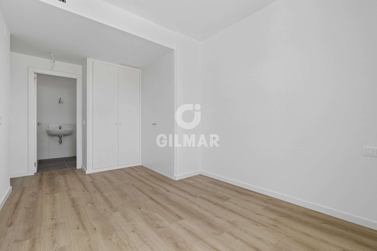 3 soverom Leilighet til salgs i Dos Hermanas med svømmebasseng garasje - € 325 000 (Ref: 9976013)