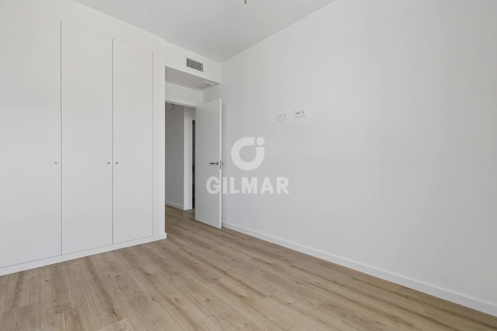 3 soverom Leilighet til salgs i Dos Hermanas med svømmebasseng garasje - € 325 000 (Ref: 9976013)