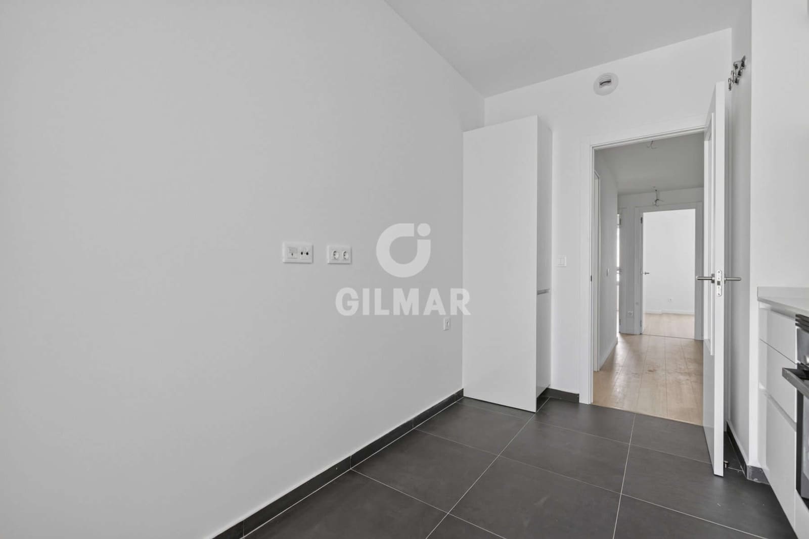 3 soverom Leilighet til salgs i Dos Hermanas med svømmebasseng garasje - € 325 000 (Ref: 9976013)