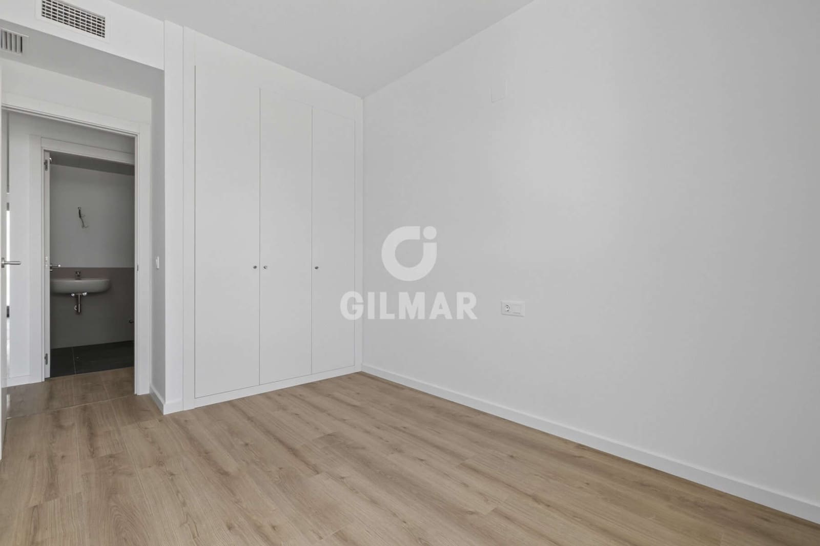 3 soverom Leilighet til salgs i Dos Hermanas med svømmebasseng garasje - € 325 000 (Ref: 9976013)