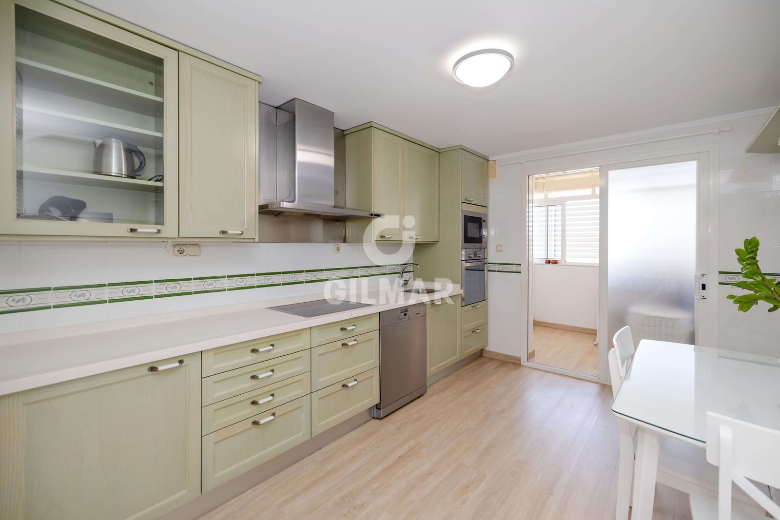 4 slaapkamer Flat te koop in Malaga stad met zwembad garage - € 850.000 (Ref: 9976166)