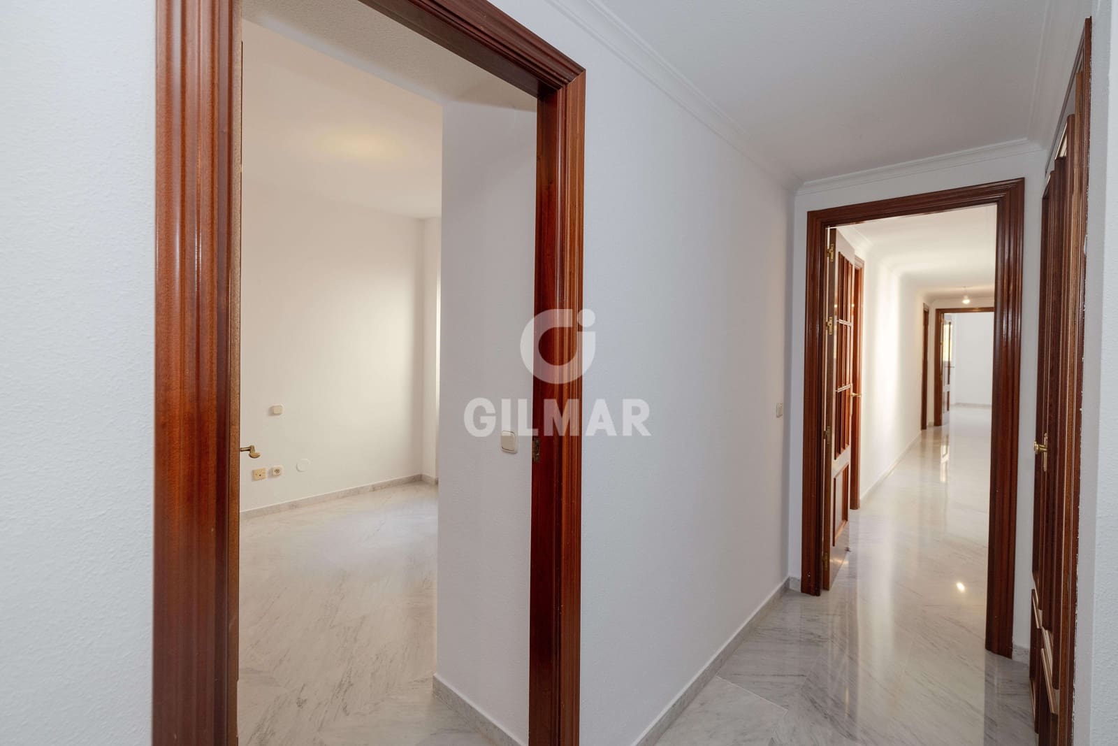 4 slaapkamer Flat te koop in Malaga stad met zwembad garage - € 850.000 (Ref: 9976166)