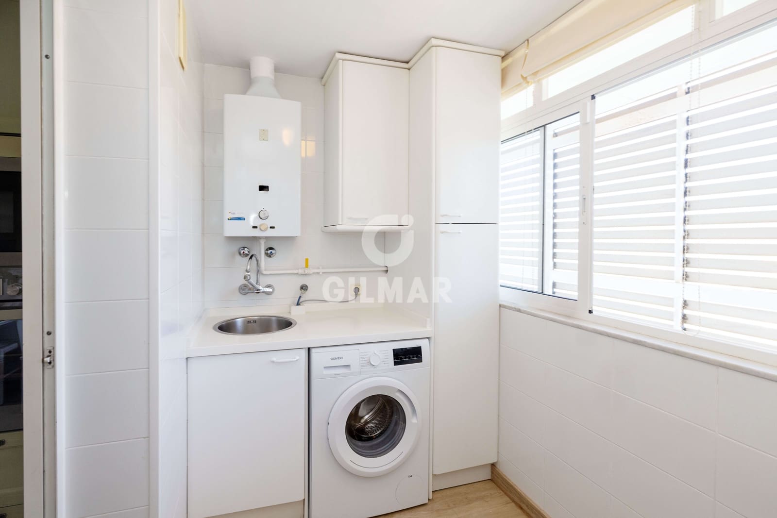 4 slaapkamer Flat te koop in Malaga stad met zwembad garage - € 850.000 (Ref: 9976166)
