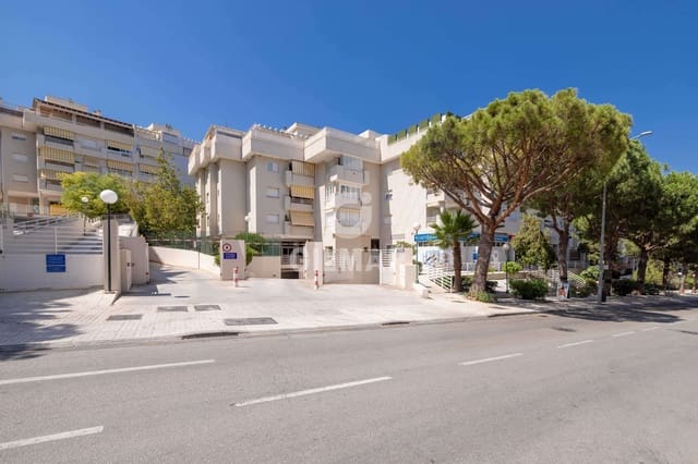 4 Zimmer Wohnung zu verkaufen in El Limonar, Málaga Stadt mit Pool Garage - 850.000 € (Ref: 9976166)