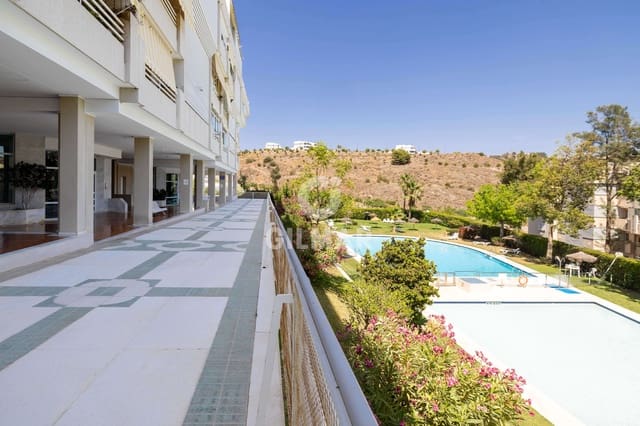 4 Zimmer Wohnung zu verkaufen in El Limonar, Málaga Stadt mit Pool Garage - 850.000 € (Ref: 9976166)