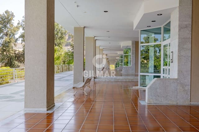 4 Zimmer Wohnung zu verkaufen in El Limonar, Málaga Stadt mit Pool Garage - 850.000 € (Ref: 9976166)