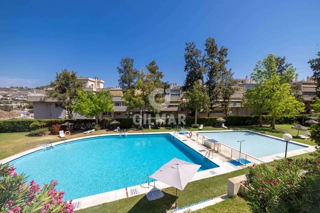 4 Zimmer Wohnung zu verkaufen in El Limonar, Málaga Stadt mit Pool Garage - 850.000 € (Ref: 9976166)