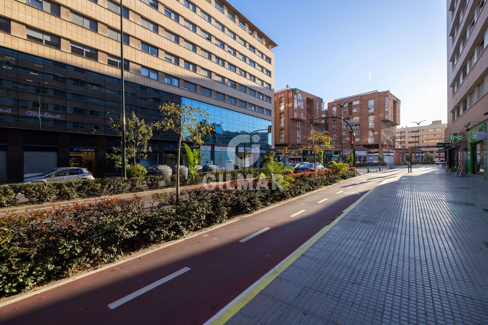 Garasje til salgs i Malaga by - € 49 900 (Ref: 9976435)