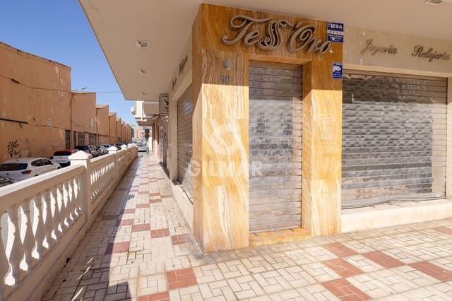Kommersiell til salgs i Carretera de Cadiz, Málaga by - € 154 000 (Ref: 9976436)