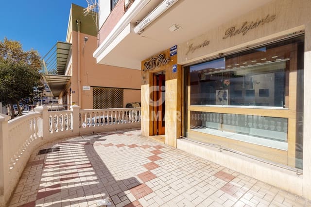 Kommersiell til salgs i Carretera de Cadiz, Málaga by - € 154 000 (Ref: 9976436)
