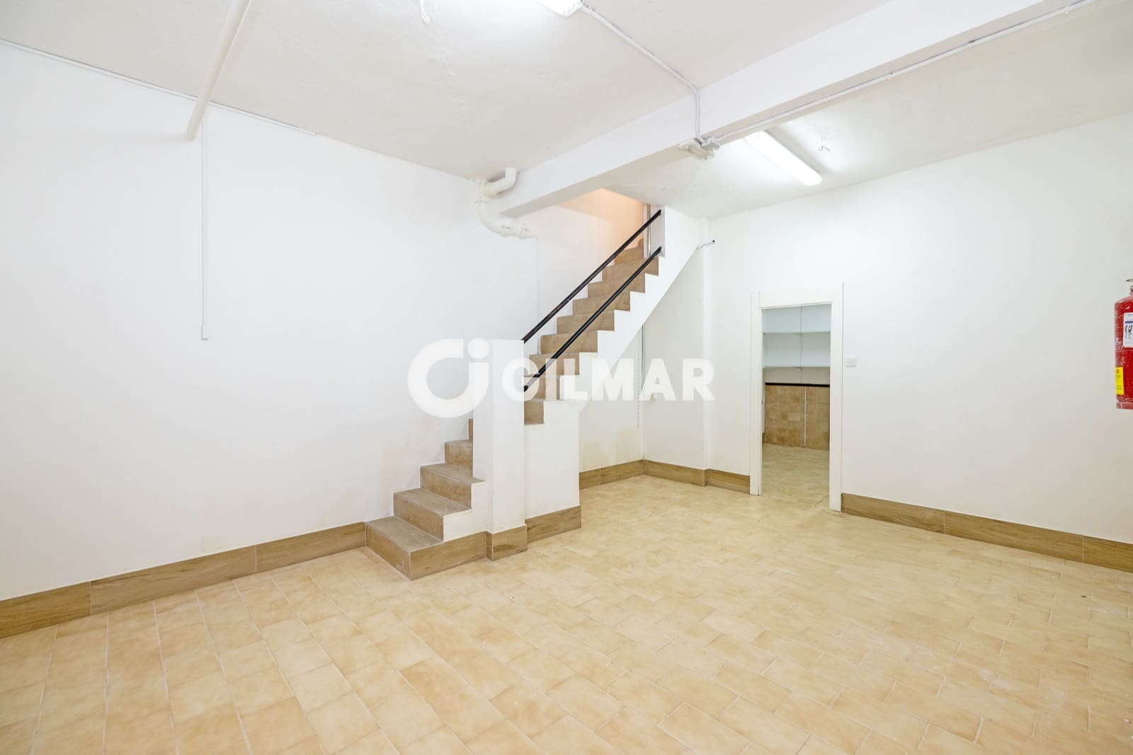 Commercieel te koop in Malaga stad - € 154.000 (Ref: 9976436)