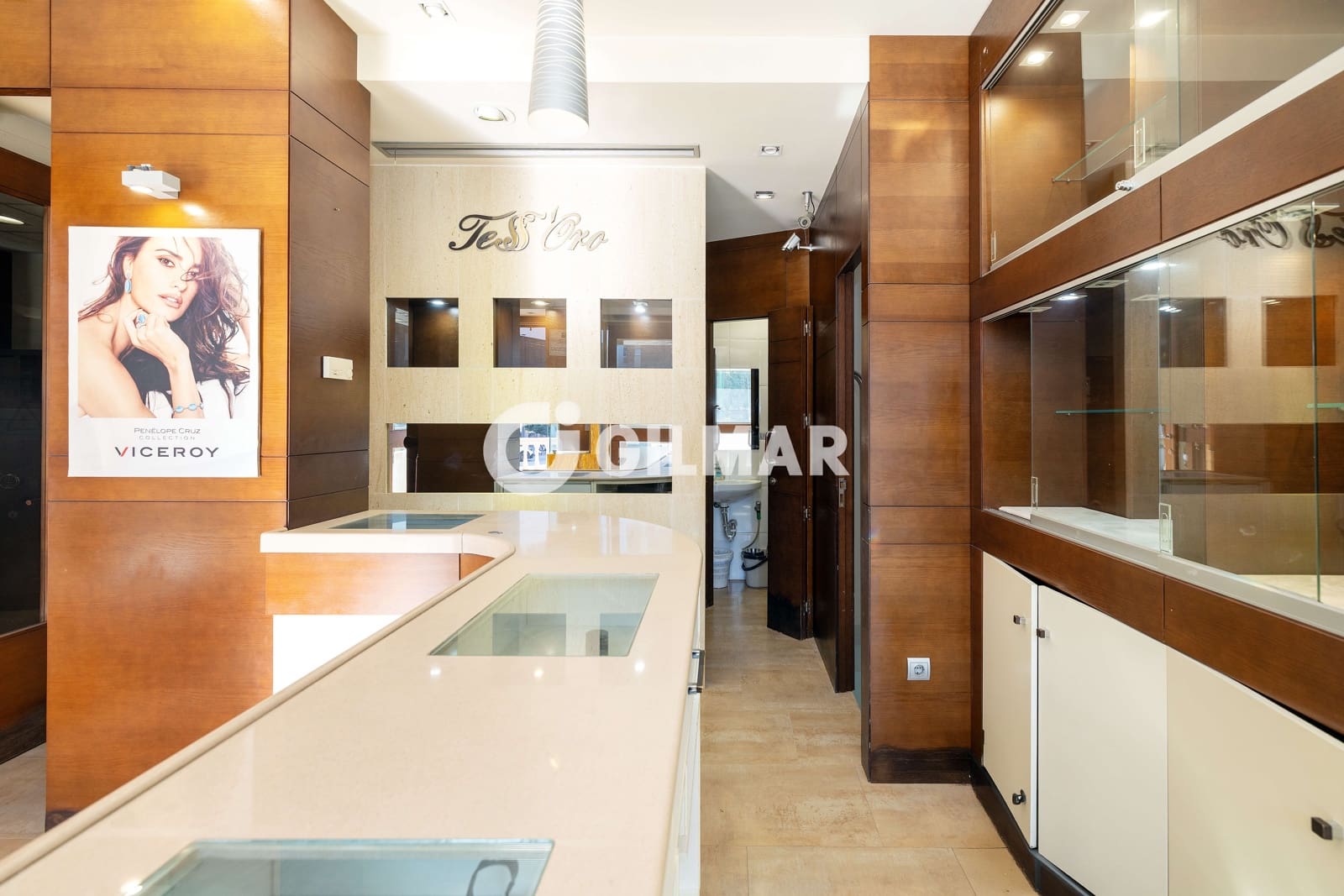 Commercieel te koop in Malaga stad - € 154.000 (Ref: 9976436)