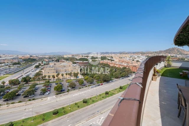 Ático de 4 habitaciones en Teatinos, Málaga ciudad en venta con piscina garaje - 998.000 € (Ref: 9976438)
