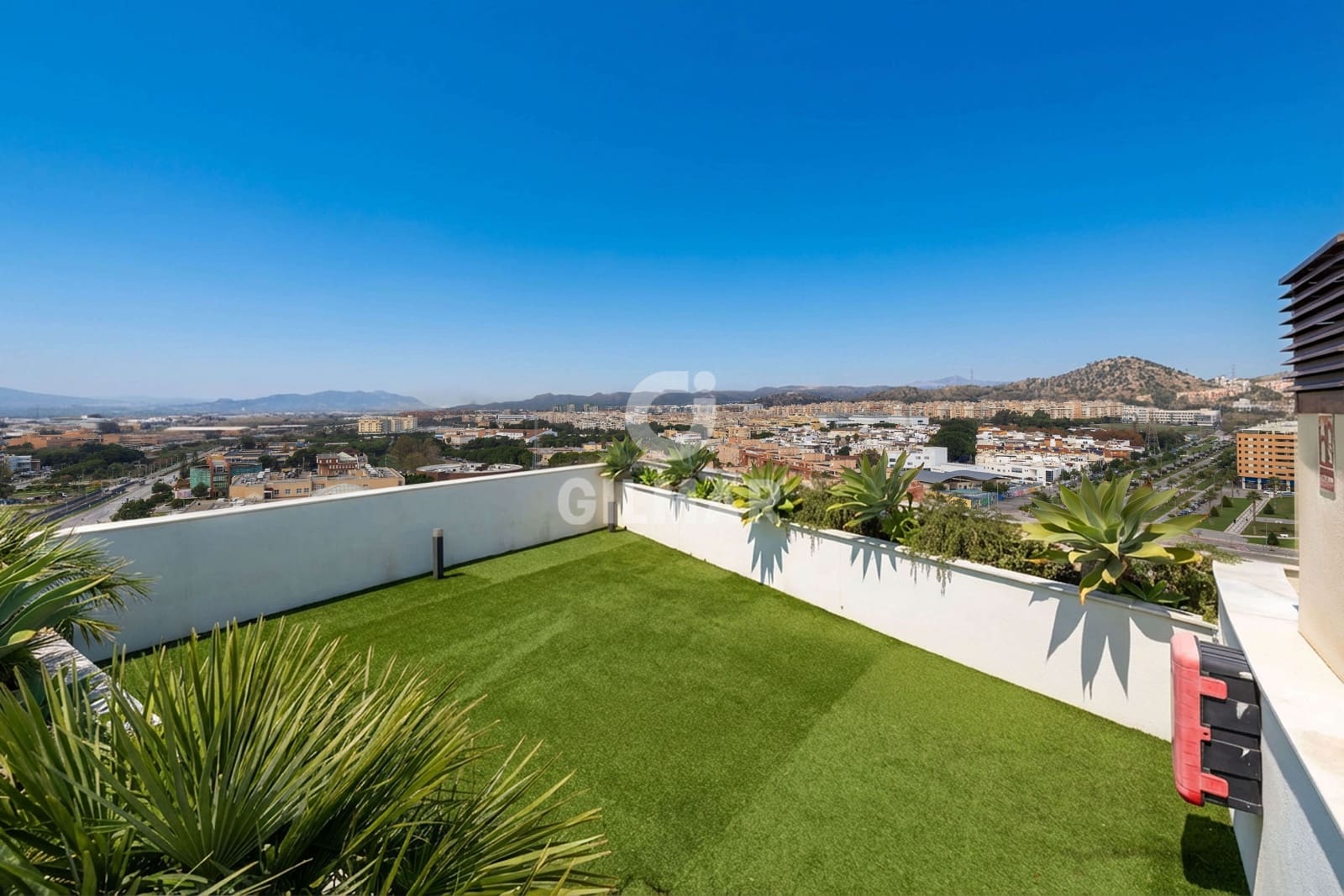 Ático de 4 habitaciones en Málaga ciudad en venta con piscina garaje - 998.000 € (Ref: 9976438)