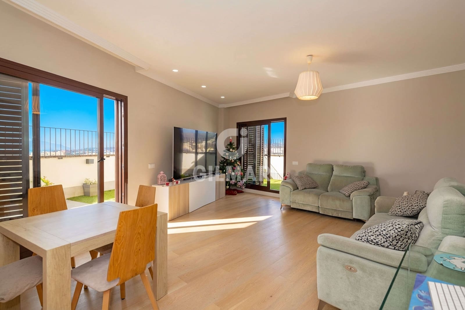 Ático de 4 habitaciones en Málaga ciudad en venta con piscina garaje - 998.000 € (Ref: 9976438)
