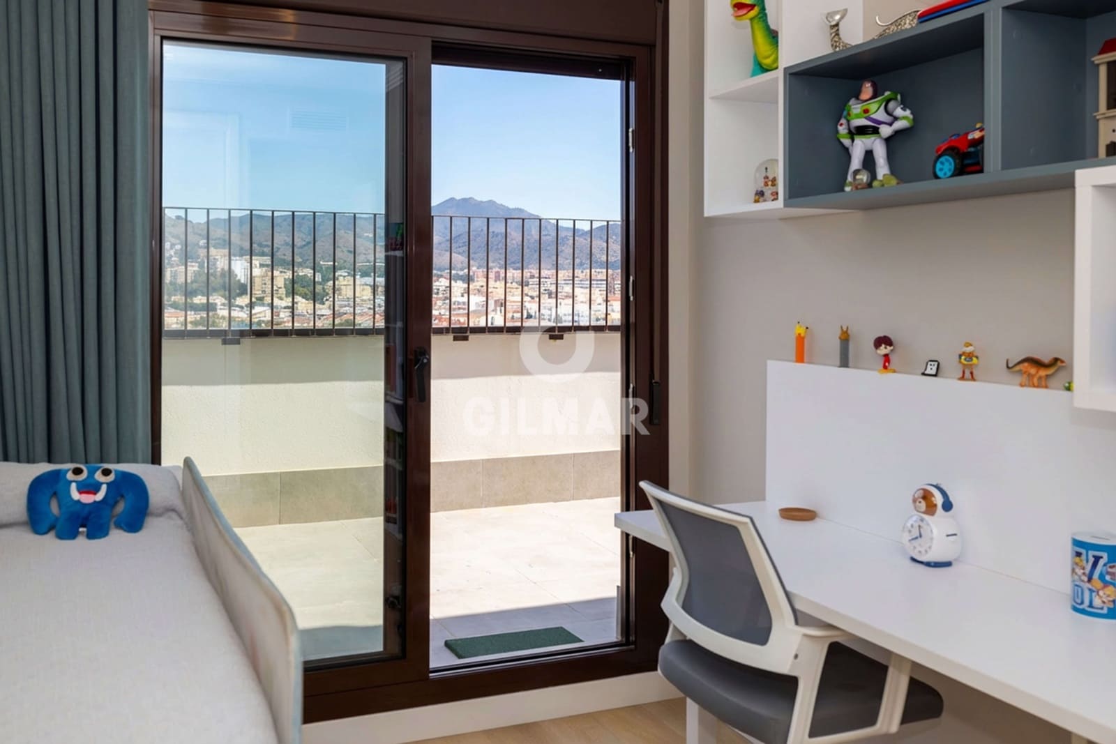 Ático de 4 habitaciones en Málaga ciudad en venta con piscina garaje - 998.000 € (Ref: 9976438)