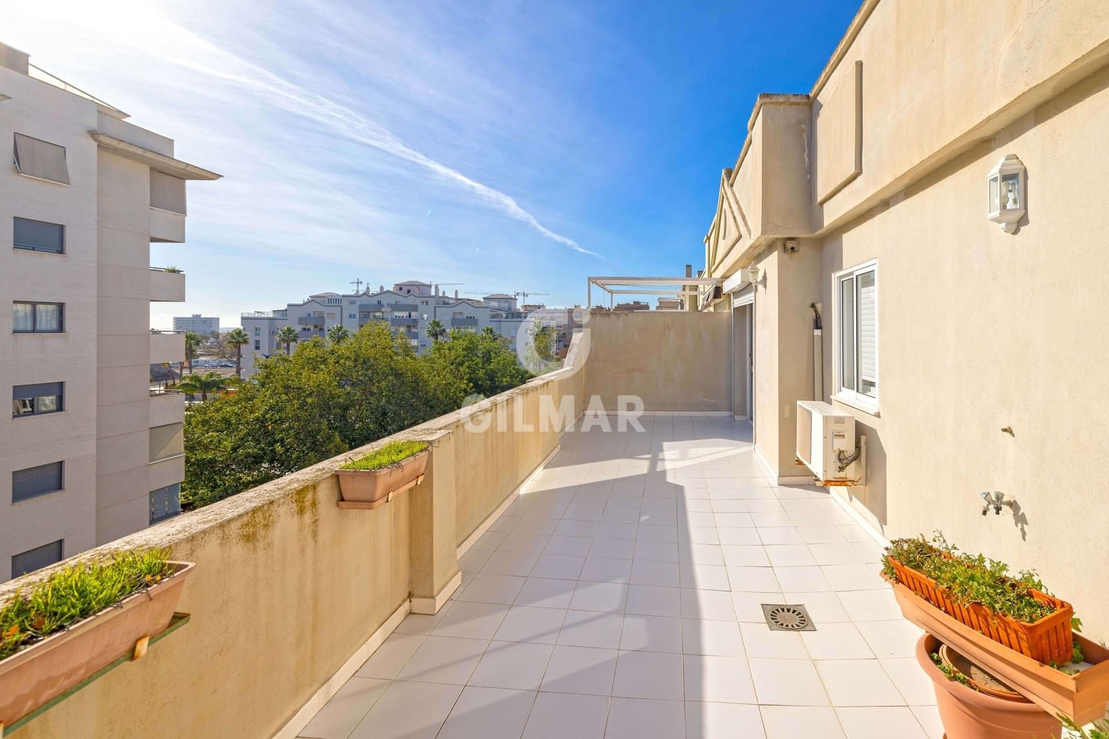 3 soveværelse Penthouse til salg i Malaga by med garage - € 625.000 (Ref: 9976440)