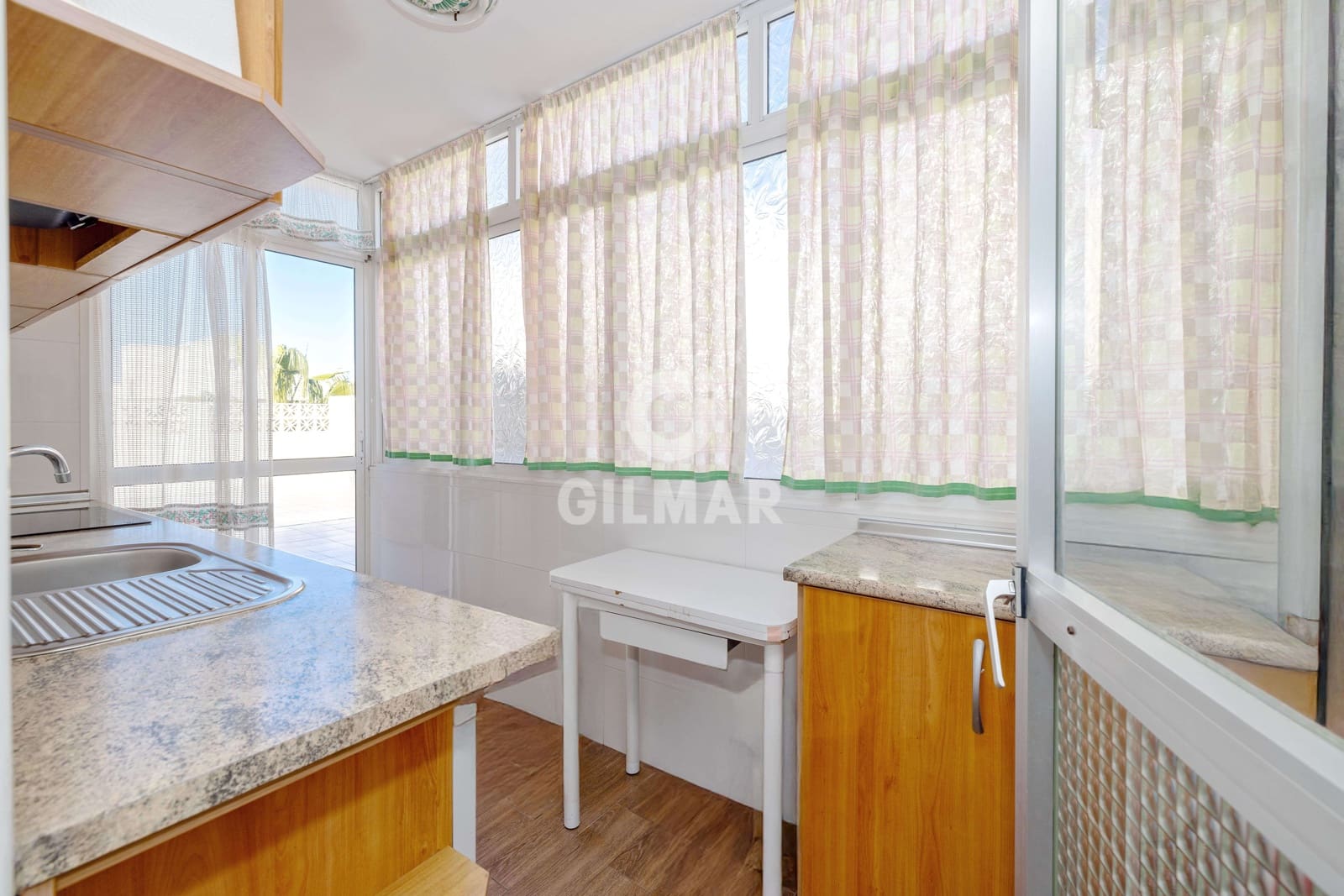 3 soveværelse Penthouse til salg i Malaga by med garage - € 625.000 (Ref: 9976440)