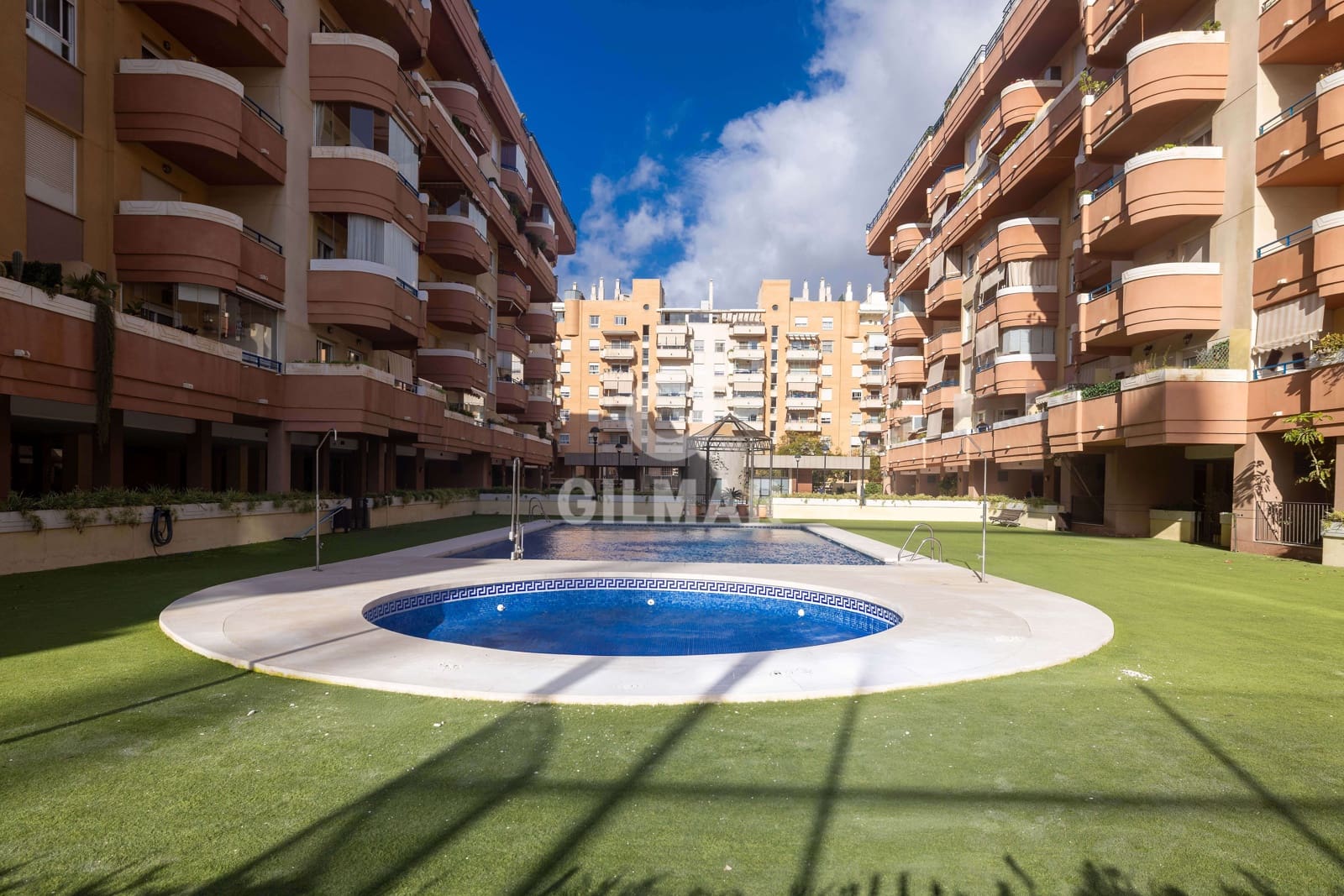 3 sypialnia Mieszkanie na sprzedaż w Miasto Malaga z basenem garażem - 649 000 € (Ref: 9976441)