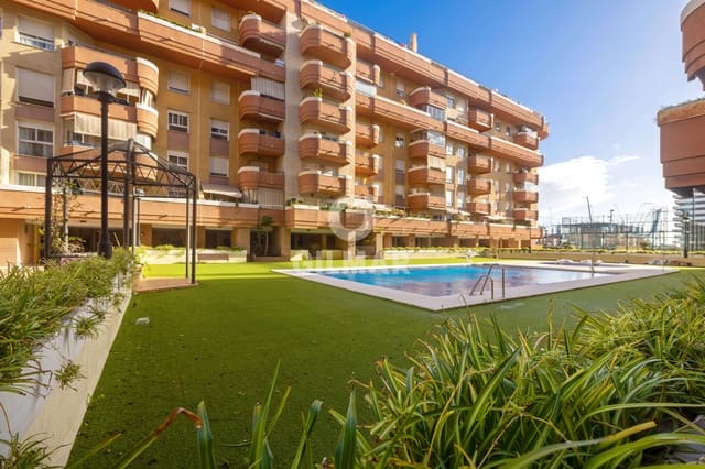 3 soveværelse Lejlighed til salg i Almudena, Málaga by med swimmingpool garage - € 649.000 (Ref: 9976441)