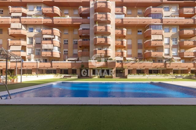 3 soveværelse Lejlighed til salg i Almudena, Málaga by med swimmingpool garage - € 649.000 (Ref: 9976441)