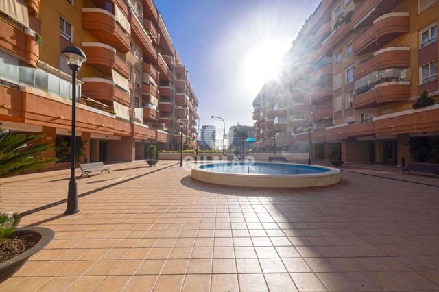 3 soveværelse Lejlighed til salg i Almudena, Málaga by med swimmingpool garage - € 649.000 (Ref: 9976441)