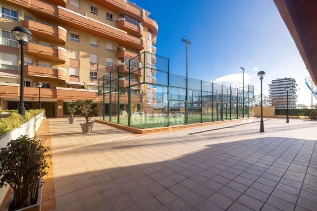 3 soveværelse Lejlighed til salg i Almudena, Málaga by med swimmingpool garage - € 649.000 (Ref: 9976441)
