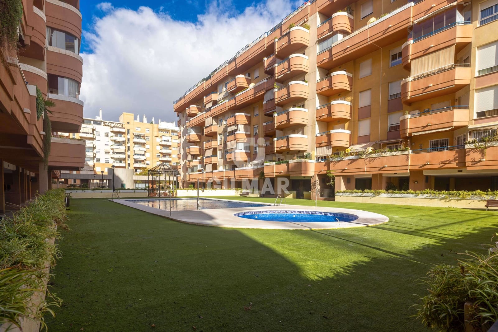3 sypialnia Mieszkanie na sprzedaż w Miasto Malaga z basenem garażem - 649 000 € (Ref: 9976441)