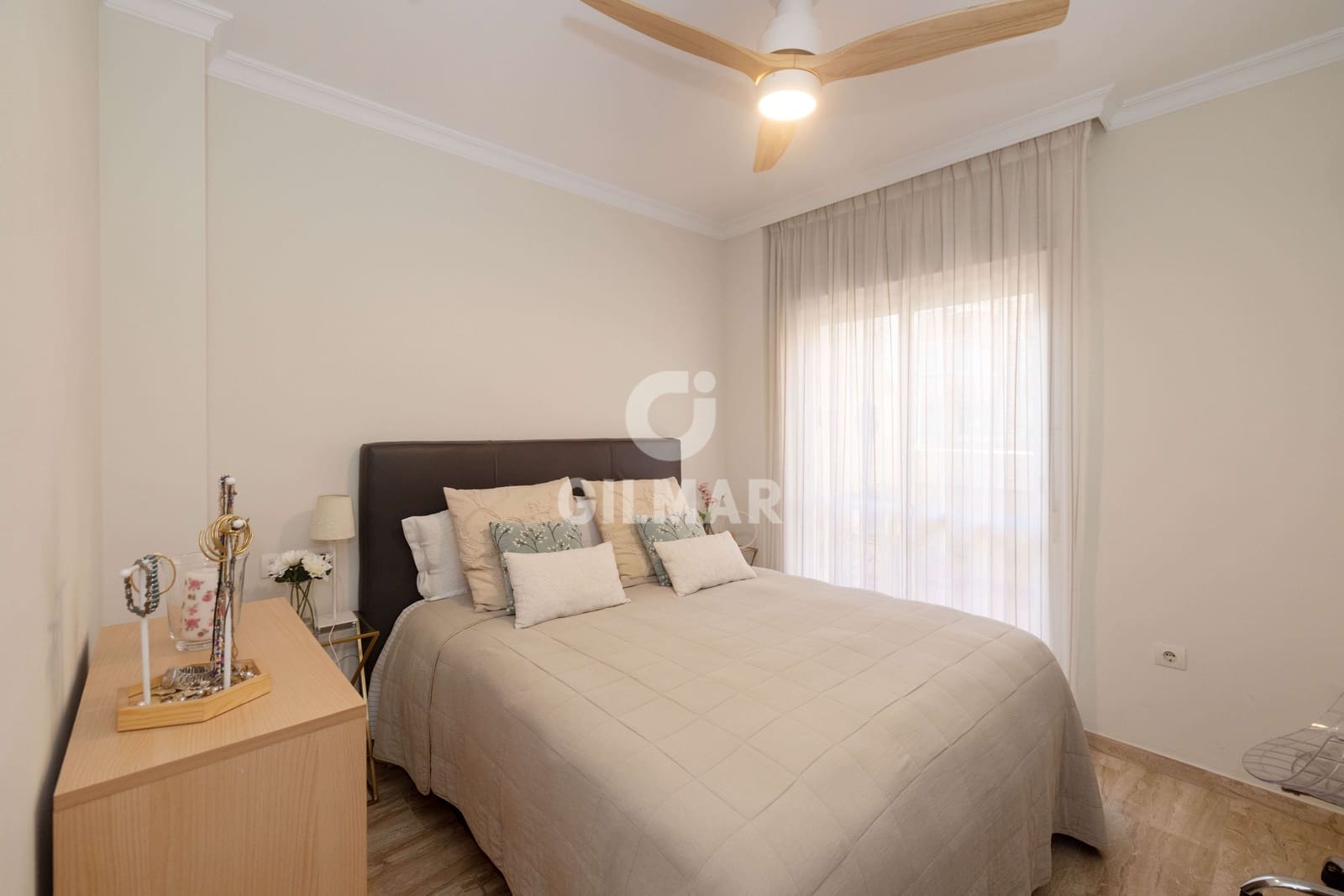 3 sypialnia Mieszkanie na sprzedaż w Miasto Malaga z basenem garażem - 649 000 € (Ref: 9976441)