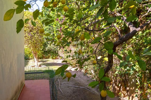 4 soveværelse Villa til salg i Villa Cristina, Málaga by med garage - € 1.550.000 (Ref: 9976443)