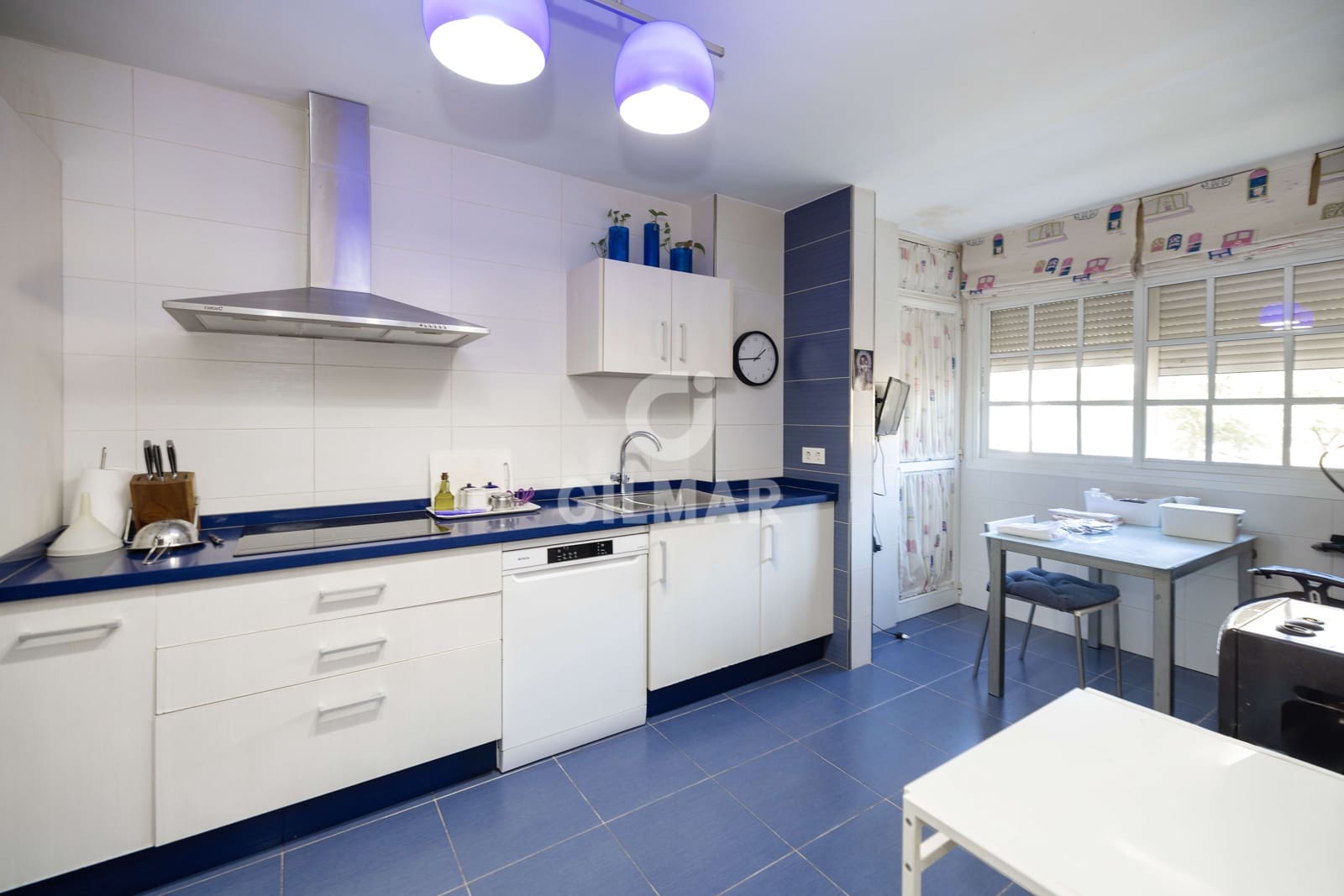 4 slaapkamer Flat te koop in Malaga stad met garage - € 1.180.000 (Ref: 9976445)