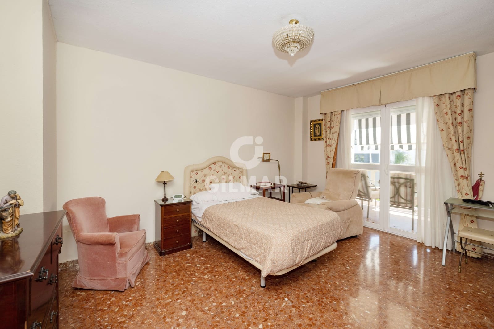 4 slaapkamer Flat te koop in Malaga stad met garage - € 1.180.000 (Ref: 9976445)