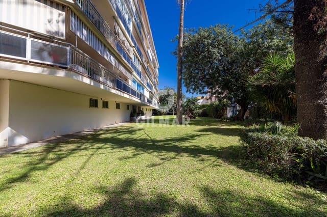 4 slaapkamer Flat te koop in Pedregalejo, Málaga stad met garage - € 1.180.000 (Ref: 9976445)