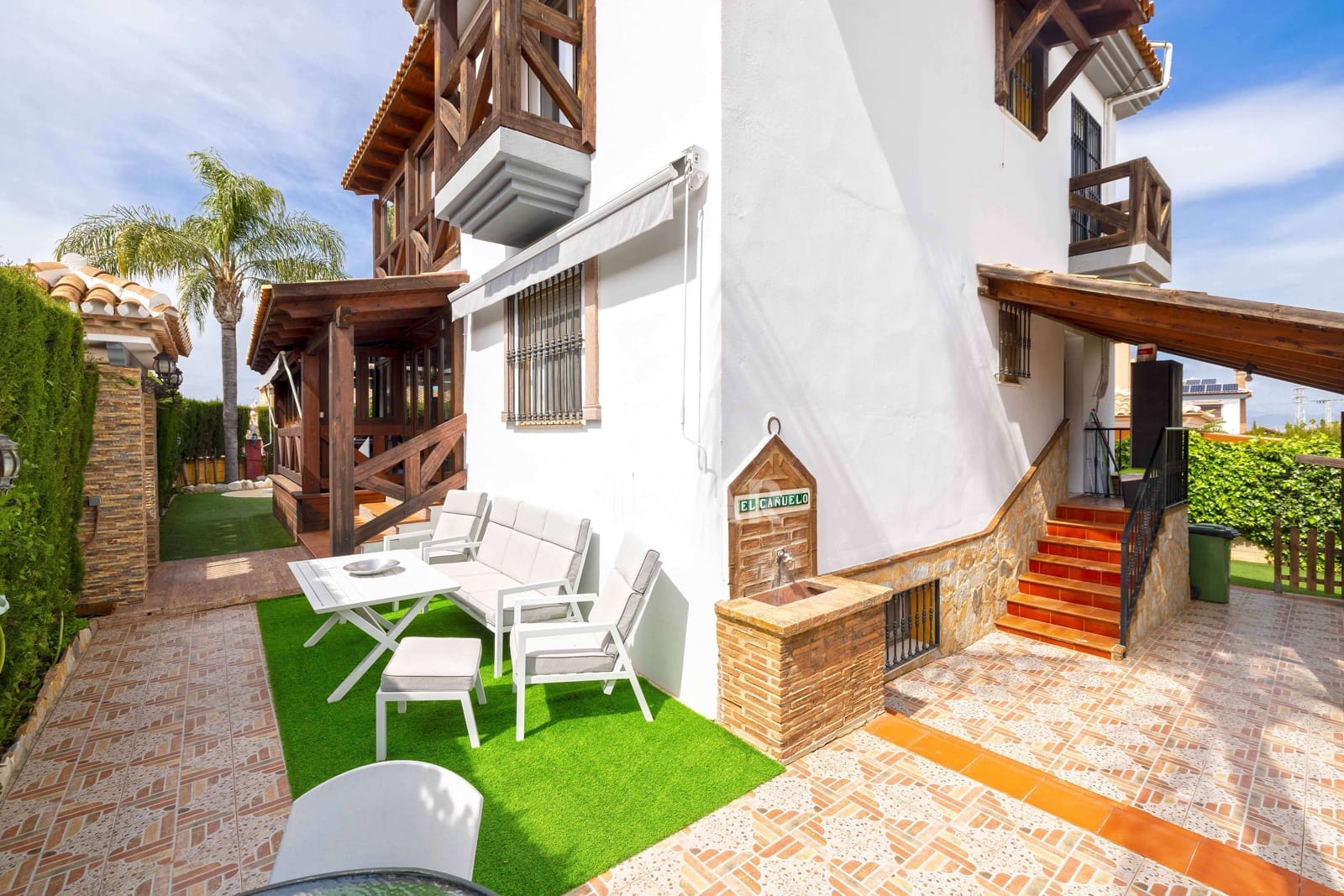 5 slaapkamer Villa te koop in Alhaurin de la Torre met zwembad garage - € 799.000 (Ref: 9976446)