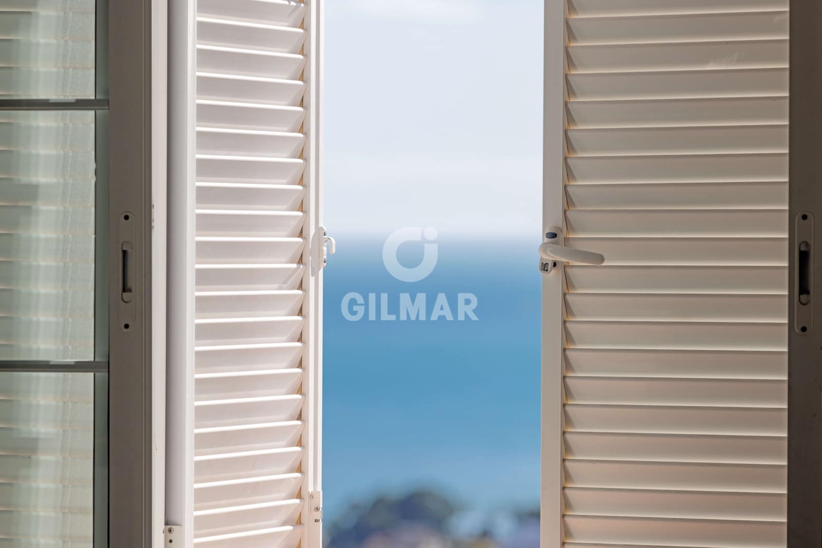 5 slaapkamer Rijtjeshuis te koop in Malaga stad met zwembad garage - € 950.000 (Ref: 9976447)