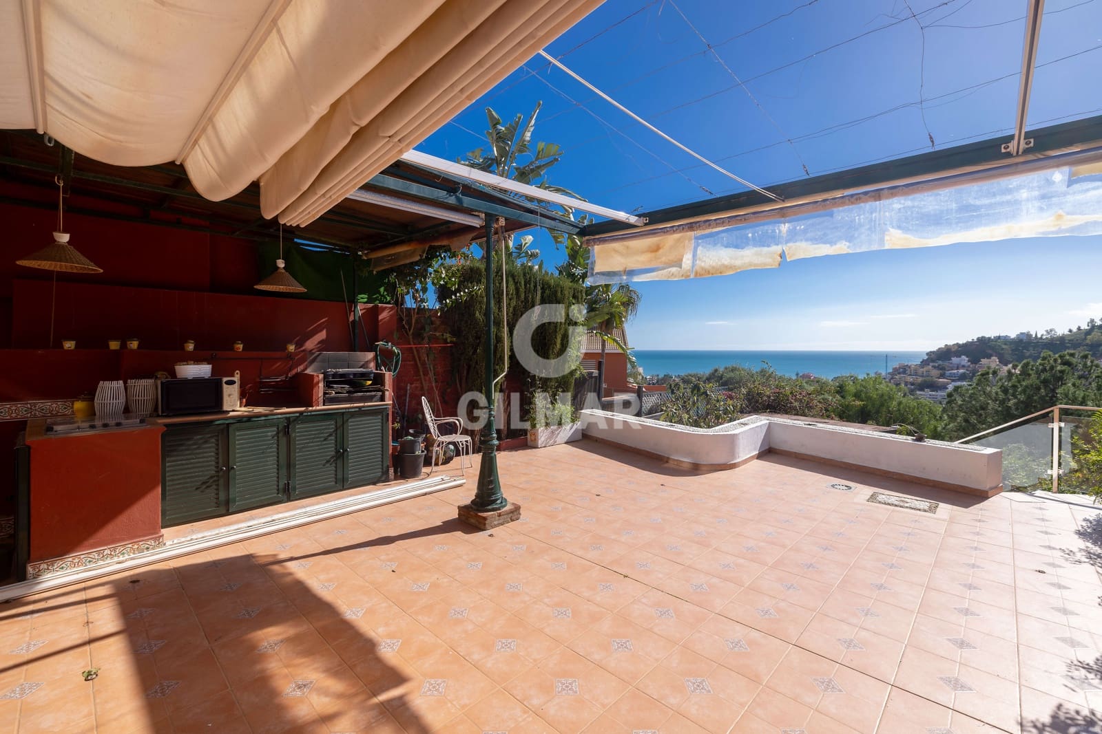 5 slaapkamer Rijtjeshuis te koop in Malaga stad met zwembad garage - € 950.000 (Ref: 9976447)