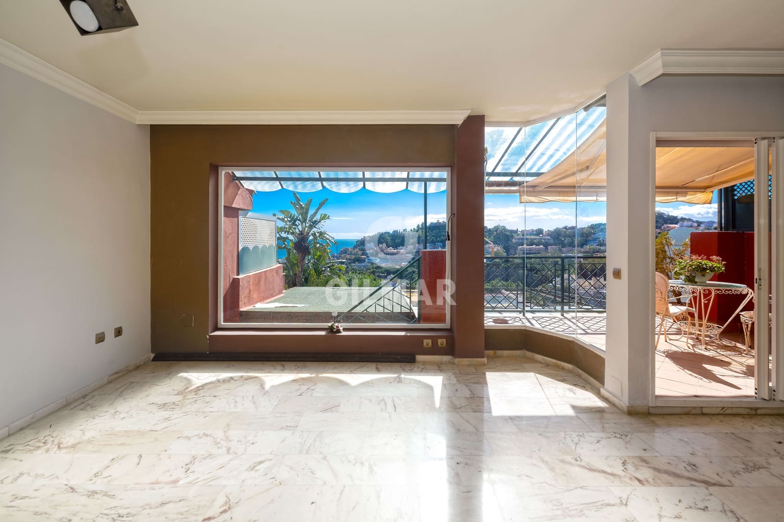 5 slaapkamer Rijtjeshuis te koop in Malaga stad met zwembad garage - € 950.000 (Ref: 9976447)